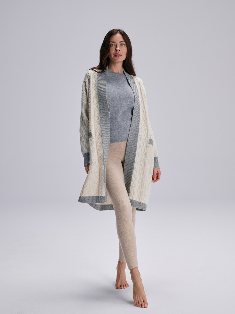 LANGES CARDIGAN AUS SCHAFWOLLE