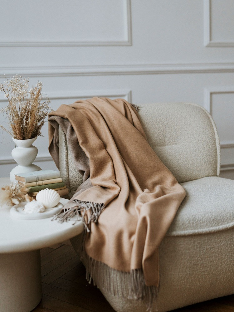 ZWEISEITIGE DECKE 100 % BABY-ALPAKA BEIGE