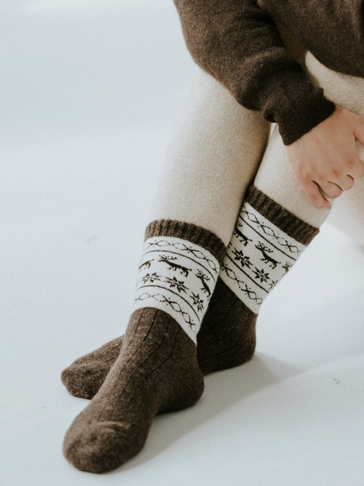 SOCKEN AUS 100 % WOLLE DER MONGOLISCHEN SCHAFE BRAUN