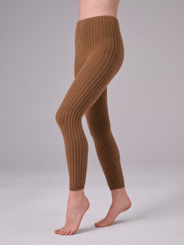 GERIPPTE LEGGINGS AUS KAMELWOLLE IN CAMEL