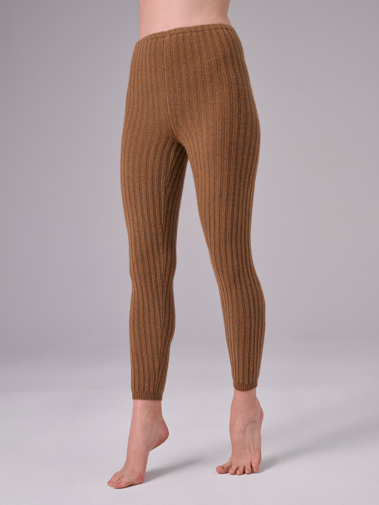 GERIPPTE LEGGINGS AUS KAMELWOLLE IN CAMEL