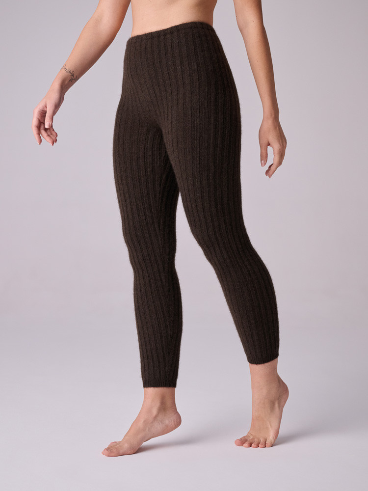 GERIPPTE LEGGINGS AUS YAKWOLLE