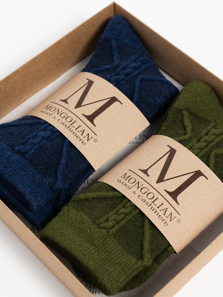 SET AUS HERRENSOCKEN AUS SCHAFWOLLE