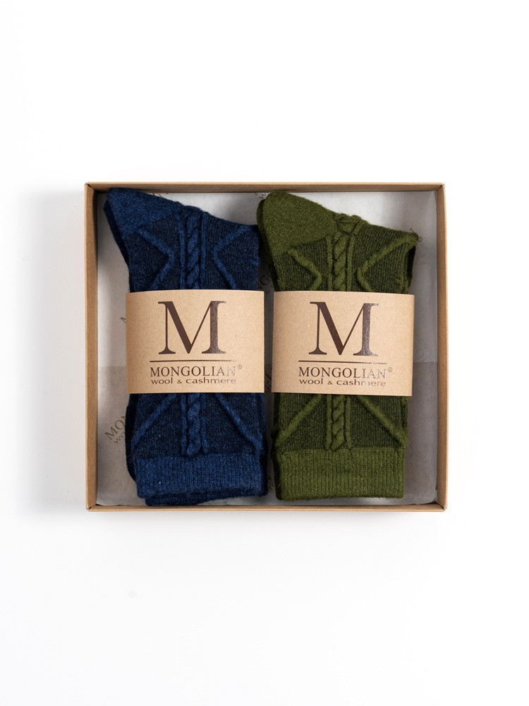 SET AUS HERRENSOCKEN AUS SCHAFWOLLE
