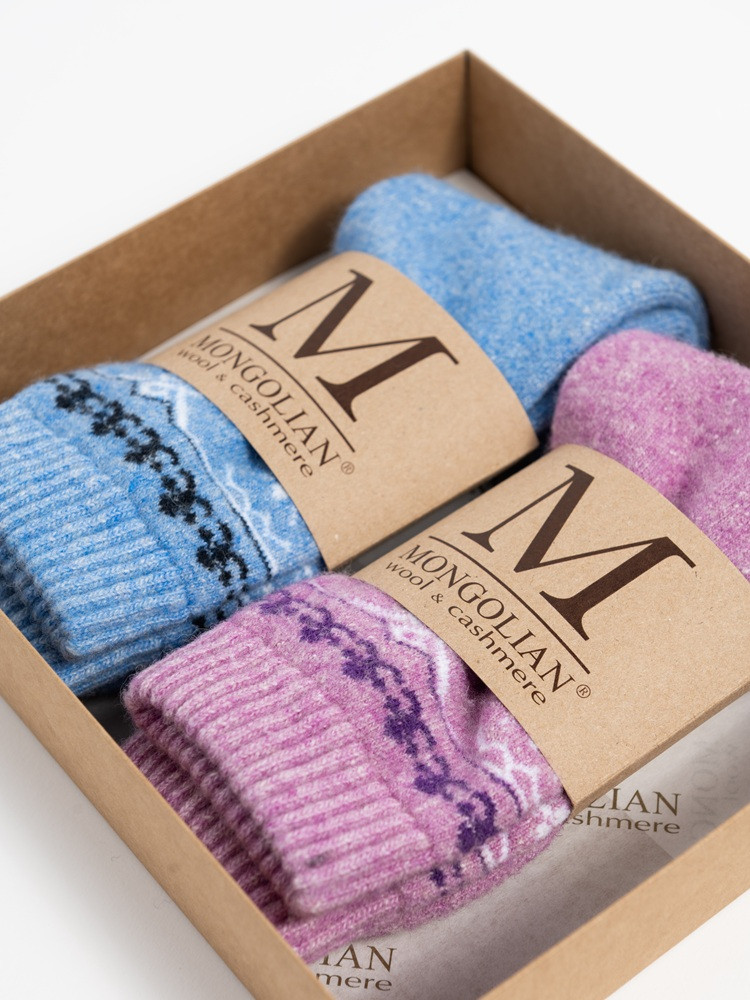 SET AUS HOHEN DAMENSOCKEN