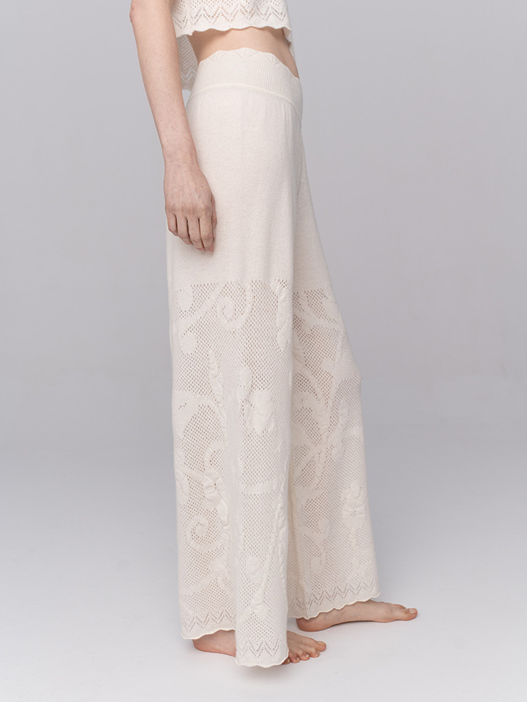 KASCHMIRHOSE MIT AJOURMUSTER
