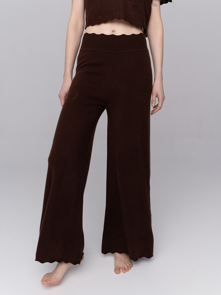 KASCHMIRHOSE MIT AJOURMOTIV