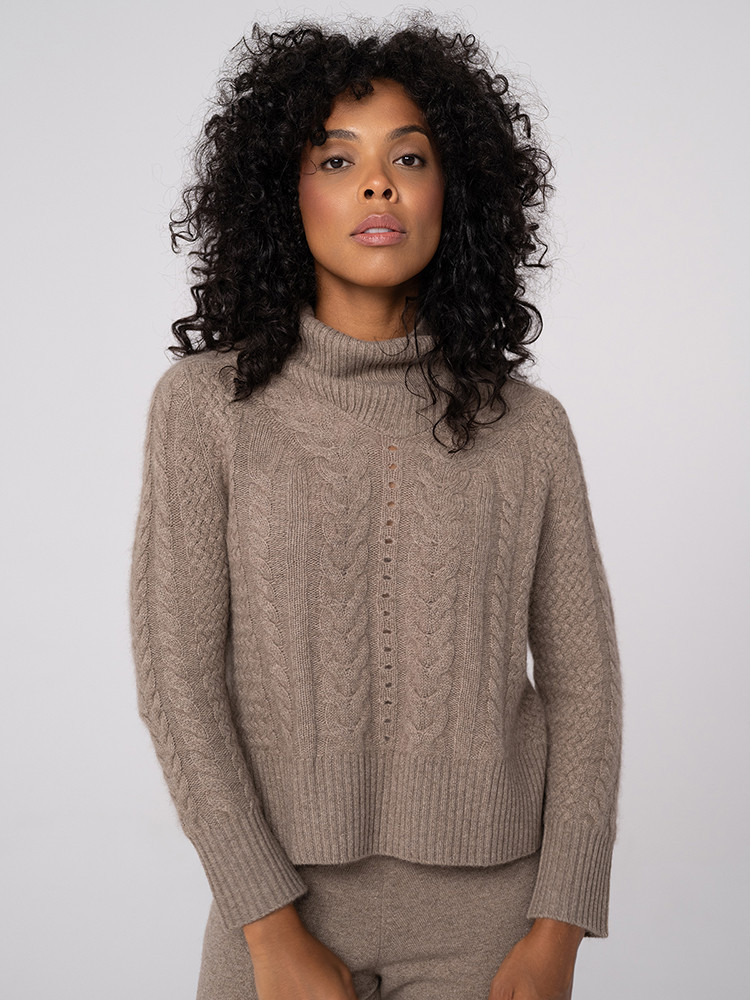 KASCHMIR-ROLLKRAGENPULLOVER MIT ZOPFMUSTER