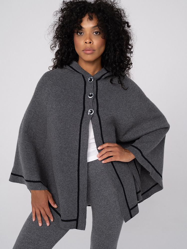 KASCHMIRPONCHO MIT KAPUZE