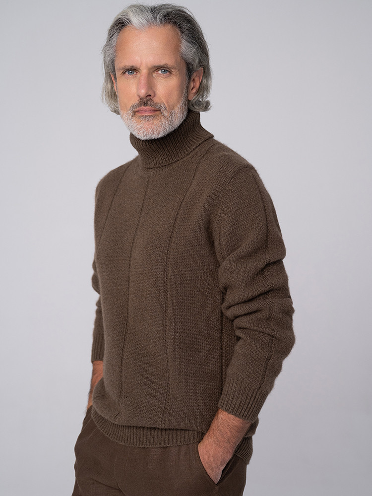 HERREN-ROLLKRAGENPULLOVER AUS YAKWOLLE