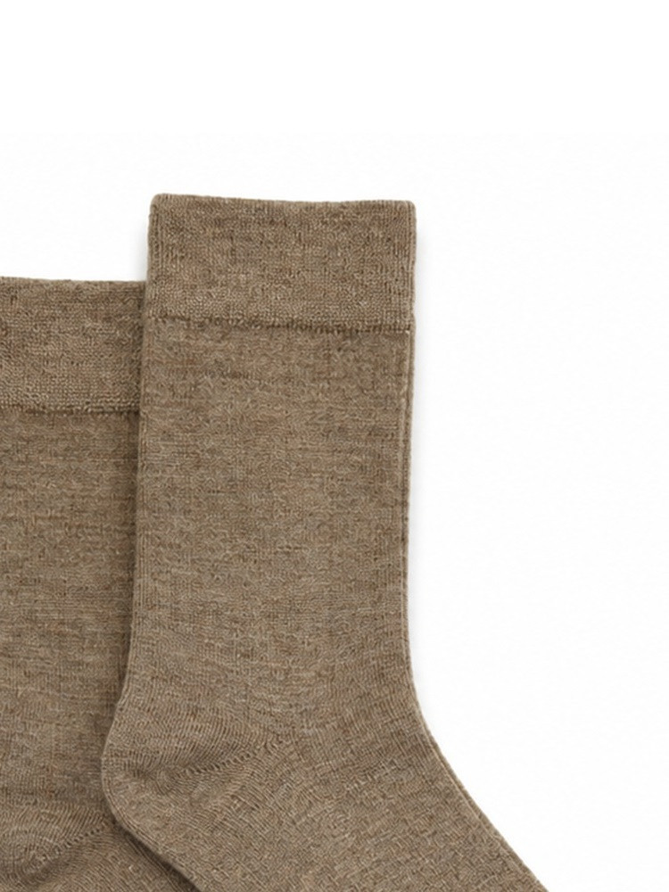 LEICHTE SOCKEN AUS SCHAFWOLLE