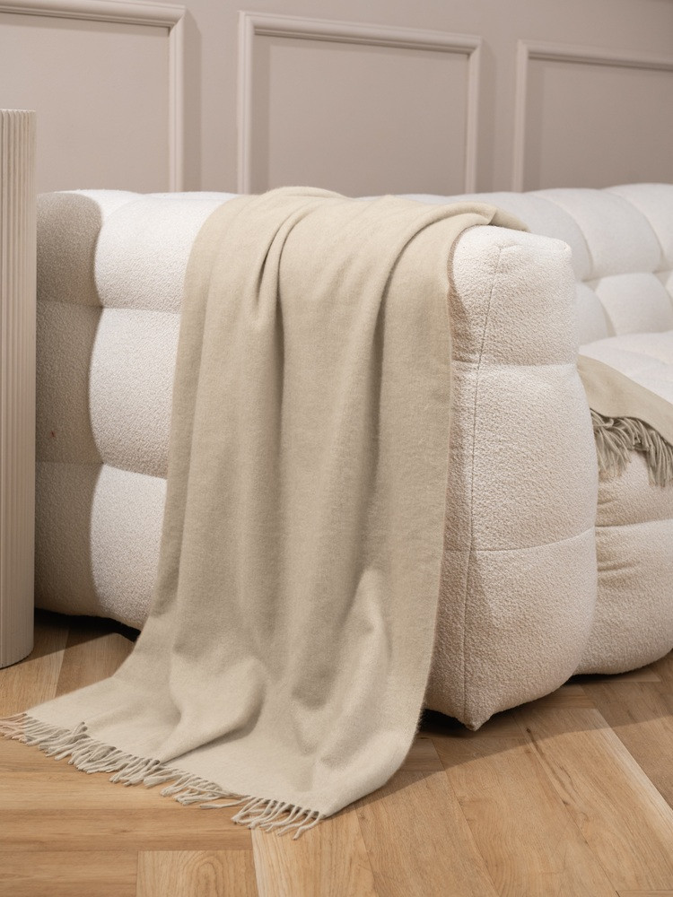 DECKE AUS 100% KASCHMIR HELLBEIGE